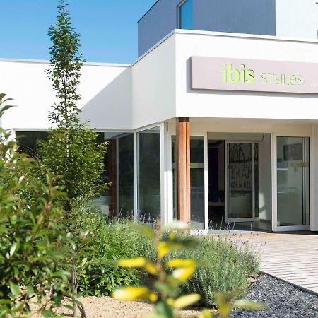 Ibis Styles La Louviere Hotel Exterior photo