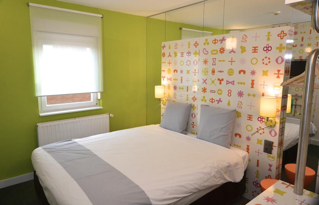 Ibis Styles La Louviere Hotel Exterior photo